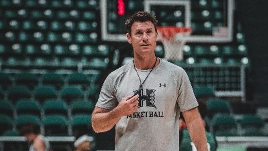 USC men’s basketball hires away Hawaii associate head coach Brad Davidson taken in Honolulu  (Hawaii)