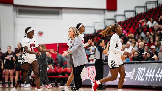 Q&A with UNLV coach Lindy La Rocque as her Lady Rebels prepare for No. 7 Baylor taken at UNLV (UNLV)