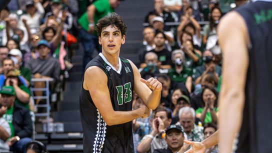 Rosenthal rises to occasion to help Hawai’i to split with No. 7 Pepperdine taken in Honolulu (Hawaii)