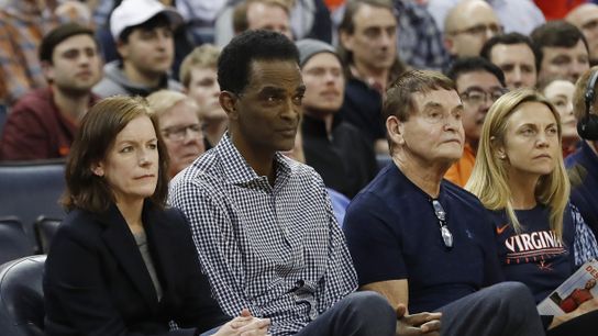 Wooden Award Flashback: Ralph Sampson becomes first-ever two-time award winner taken in Los Angeles (Wooden Award)