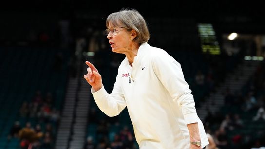Wooden Award Flashback: Tara VanDerveer sets the standard at Stanford taken in Los Angeles (Wooden Award)