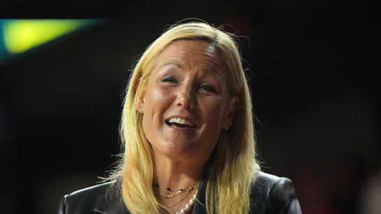 USC AD Jennifer Cohen clarifies position on Big Ten investment deal and Notre Dame rivalry taken in Los Angeles (USC)