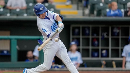 Dodgers promote No.3 prospect Alex Freeland; Hyeseong Kim placed on injured list  taken in Los Angeles (Los Angeles Dodgers)