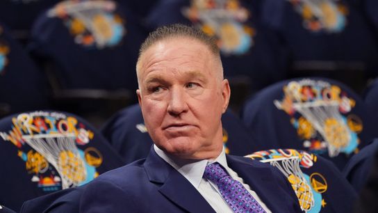 Wooden Award Flashback: Chris Mullin becomes hometown hero at St. John's taken in Los Angeles (Wooden Award)