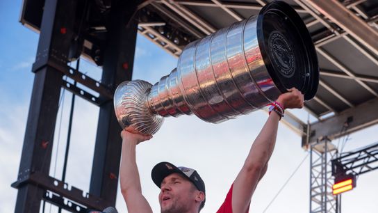 Sun, skates and sunshine: Florida hosts NHL outdoor games for first time taken in Miami  (Florida Panthers)