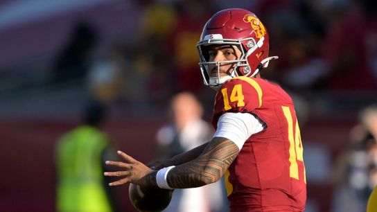 Oct 11, 2025; Los Angeles, California, USA; USC Trojans quarterback Jayden Maiava (14) throws a pass in the first half against the Michigan Wolverines at United Airlines Field at the Los Angeles Memorial Coliseum. Oct 11, 2025; Los Angeles, California, USA; USC Trojans quarterback Jayden Maiava (14) throws a pass in the first half against the Michigan Wolverines at United Airlines Field at the Los Angeles Memorial Coliseum.