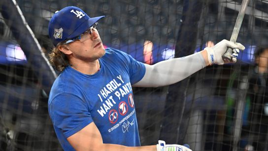 Dodgers' Kiké Hernández undergoes elbow surgery, will miss WBC with Puerto Rico taken in Los Angeles (Los Angeles Dodgers)