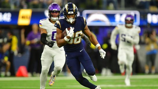 Oct 23, 2025; Inglewood, California, USA; Los Angeles Chargers tight end Oronde Gadsden II (86) makes a catch against the Minnesota Vikings during the first half at SoFi Stadium.