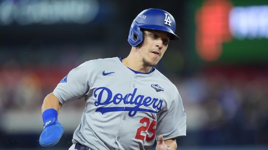 Dodgers taking 'long view' with Tommy Edman's return taken at Camelback Ranch (Los Angeles Dodgers)