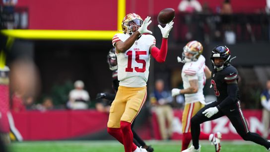 Nov 16, 2025; Glendale, Arizona, USA; San Francisco 49ers wide receiver Jauan Jennings (15) catches a pass in the first quarter against the Arizona Cardinals at State Farm Stadium.