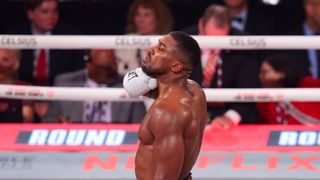 Anthony Joshua taking warmup fight before expected battle with Tyson Fury this fall (Boxing). Photo by IMAGN