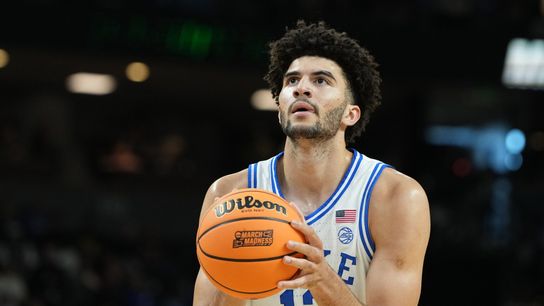 Duke's Boozer, UConn's Strong win Wooden Award taken Los Angeles. Photo by © Bob Donnan-Imagn Images