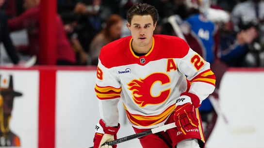 Zach Whitecloud’s return headlines emotional game for Golden Knights taken at T-Mobile Arena (Vegas Golden Knights). Photo by Ron Chenoy-Imagn Images