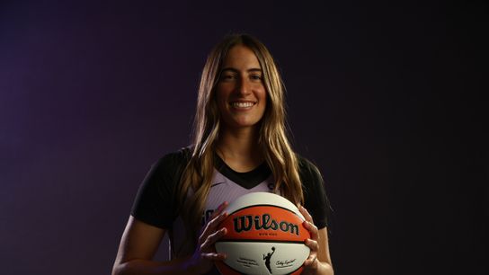 Sparks sign Kate Martin to player development contract taken in Los Angeles (Los Angeles Sparks). Photo by Kelley L Cox-Imagn Images