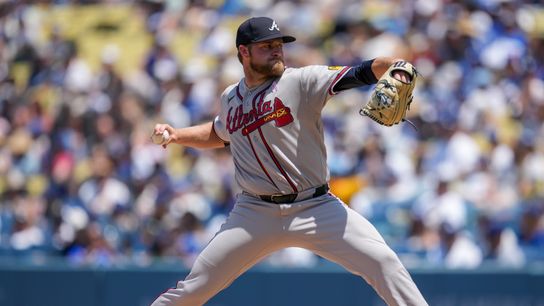 Atlanta Braves pitcher Bryce Elder (55) pitches against the Los Angeles Dodgers during the third inning at Dodger Stadium. 