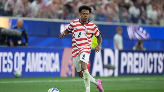 Jun 12, 2026; Inglewood, California, USA; USMNT midfielder Weston McKennie (8) moves the ball against Paraguay in the second half during a Group D match in the 2026 FIFA World Cup at Los Angeles Stadium. 