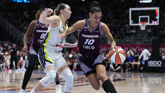 Jul 5, 2026; Toronto, Ontario, CAN; Toronto Tempo forward Maria Conde (10) controls the ball as Dallas Wings guard Paige Bueckers (5) tries to defend during the fourth quarter at Coca-Cola Coliseum. Jul 5, 2026; Toronto, Ontario, CAN; Toronto Tempo forward Maria Conde (10) controls the ball as Dallas Wings guard Paige Bueckers (5) tries to defend during the fourth quarter at Coca-Cola Coliseum.