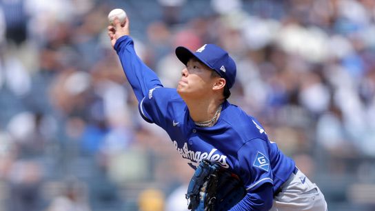Los Angeles Dodgers starting pitcher Yoshinobu Yamamoto (18) pitches against the New York Yankees during the third inning at Yankee Stadium. Los Angeles Dodgers starting pitcher Yoshinobu Yamamoto (18) pitches against the New York Yankees during the third inning at Yankee Stadium.