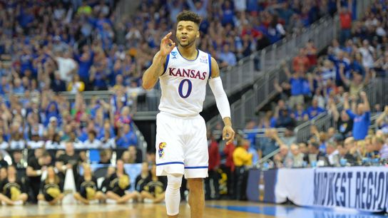 Wooden Award Flashback: Frank Mason adds to Kansas' storied legacy taken in Los Angeles (Wooden Award)