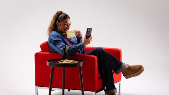   Gisele Thompson and Verizon surprise fan with 2026 World Cup tickets  taken in Los Angeles. Photo by Courtesy of Verizon  