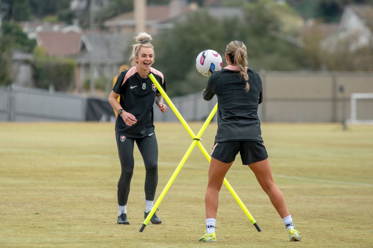 Angel City FC midfielder Macey Hodge during practice outside the performance center, Thursday January 30, 2025 in Thousand Oaks, Calif. Angel City FC midfielder Macey Hodge during practice outside the performance center, Thursday January 30, 2025 in Thousand Oaks, Calif.