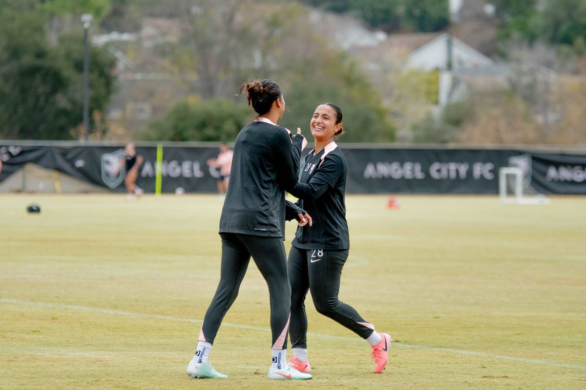 Angel City FC during practice outside the performance center, Thursday January 30, 2025 in Thousand Oaks, Calif. Angel City FC during practice outside the performance center, Thursday January 30, 2025 in Thousand Oaks, Calif.