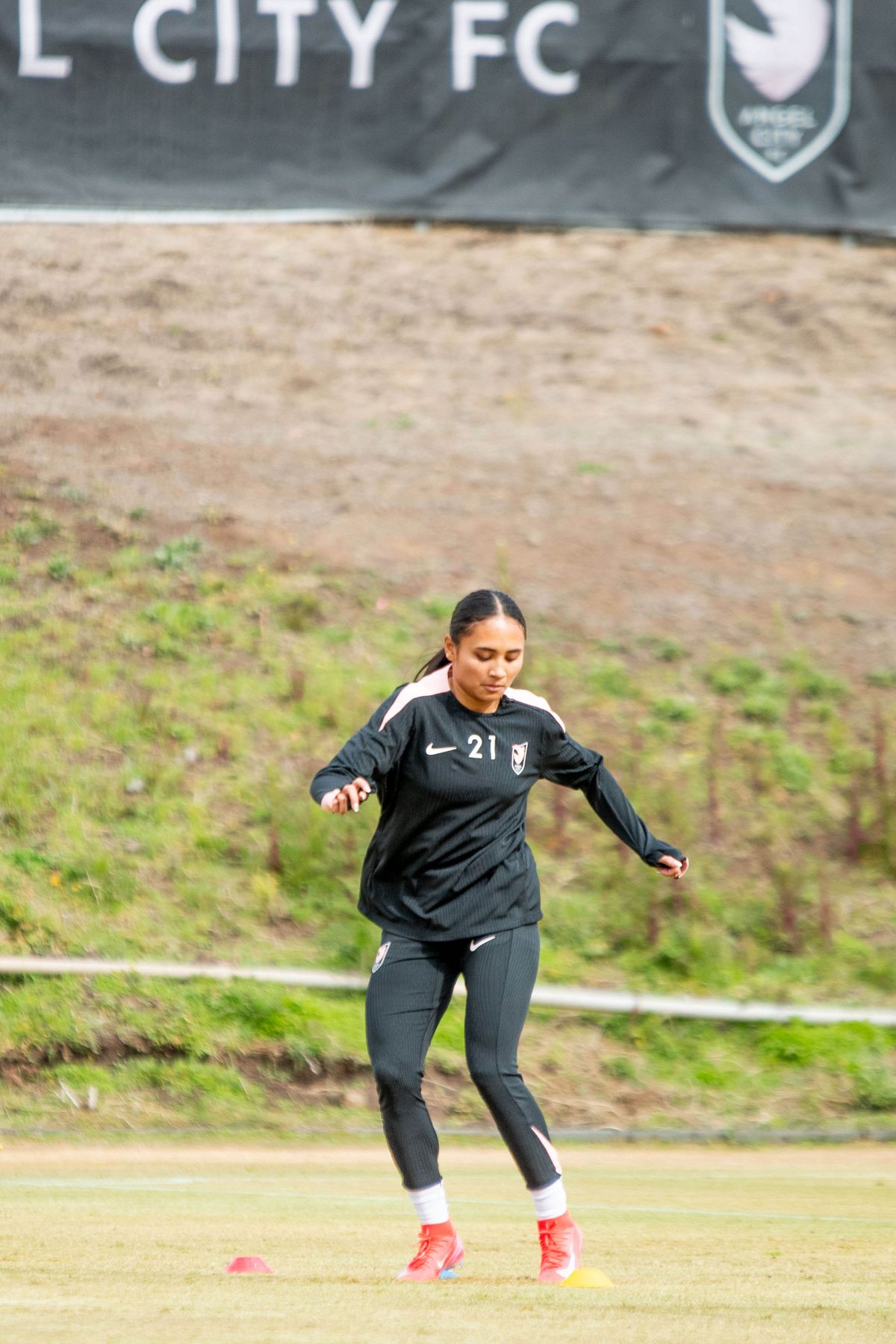Angel City FC attacker Alyssa Thompson during practice outside the performance center, Thursday January 30, 2025 in Thousand Oaks, Calif. Angel City FC attacker Alyssa Thompson during practice outside the performance center, Thursday January 30, 2025 in Thousand Oaks, Calif.