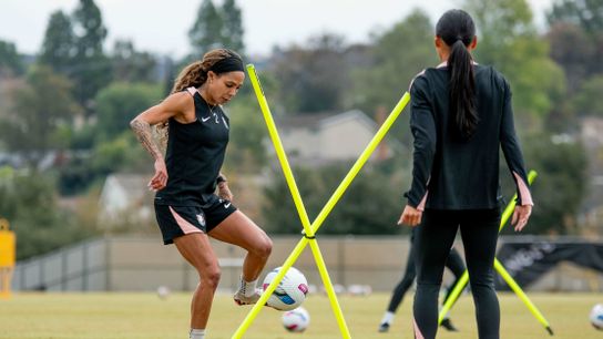 TST Images: Angel City FC open training in Thousand Oaks taken in Thousand Oaks, CA (Angel City FC)