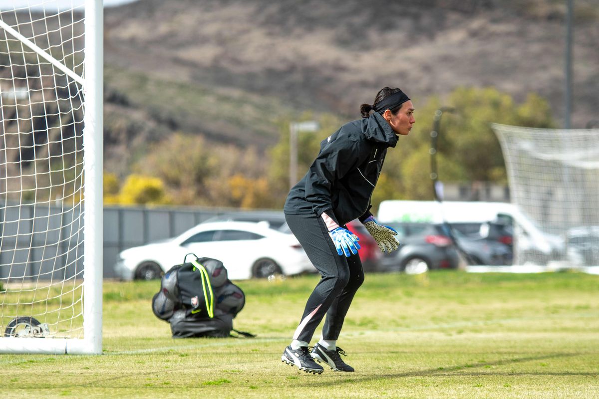 Angel City FC goalkeeper Hannah Stambaugh during practice outside the performance center, Friday February 14, 2025 in Thousand Oaks, Calif.