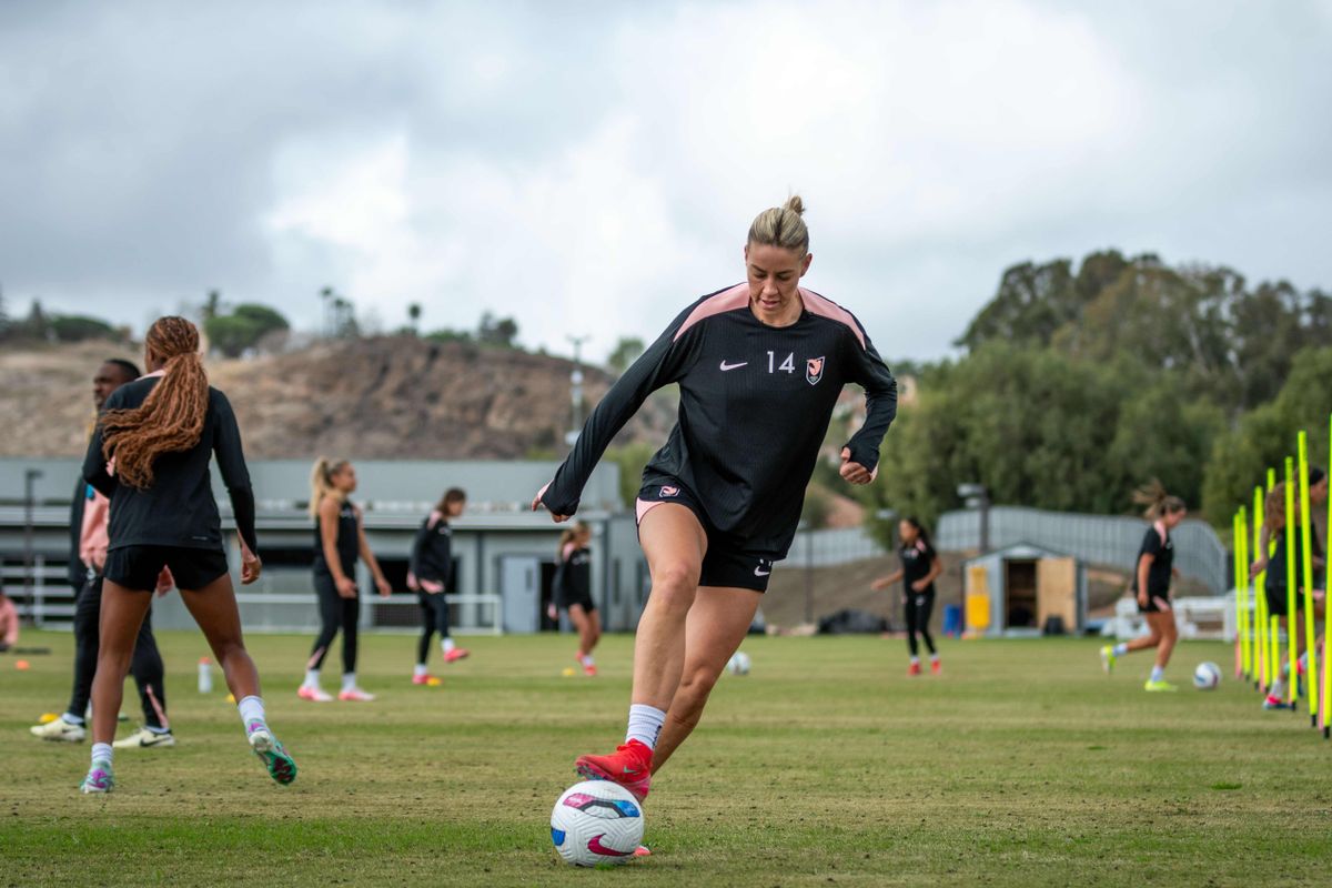 Angel City FC midfielder Kennedy Fuller during practice outside the performance center, Friday February 14, 2025 in Thousand Oaks, Calif.
