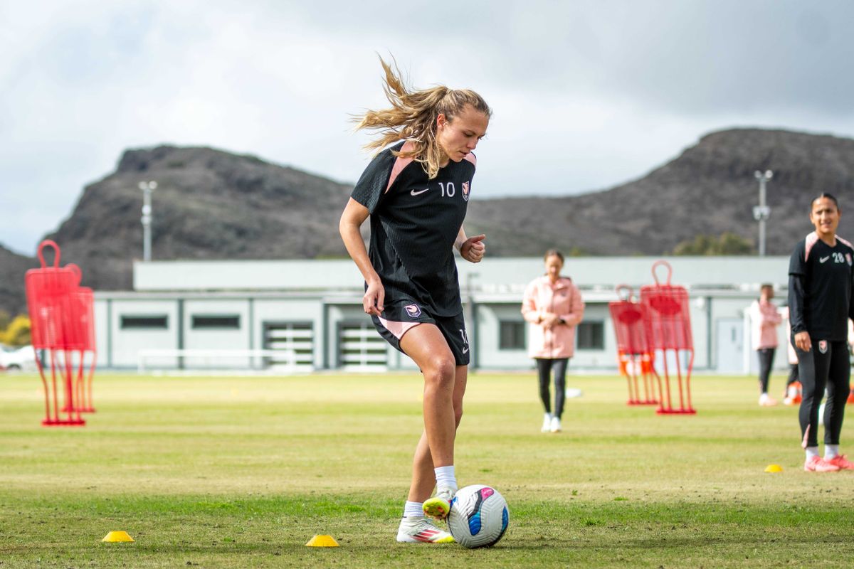 Angel City FC attacker Claire Emslie during practice outside the performance center, Friday February 14, 2025 in Thousand Oaks, Calif.
