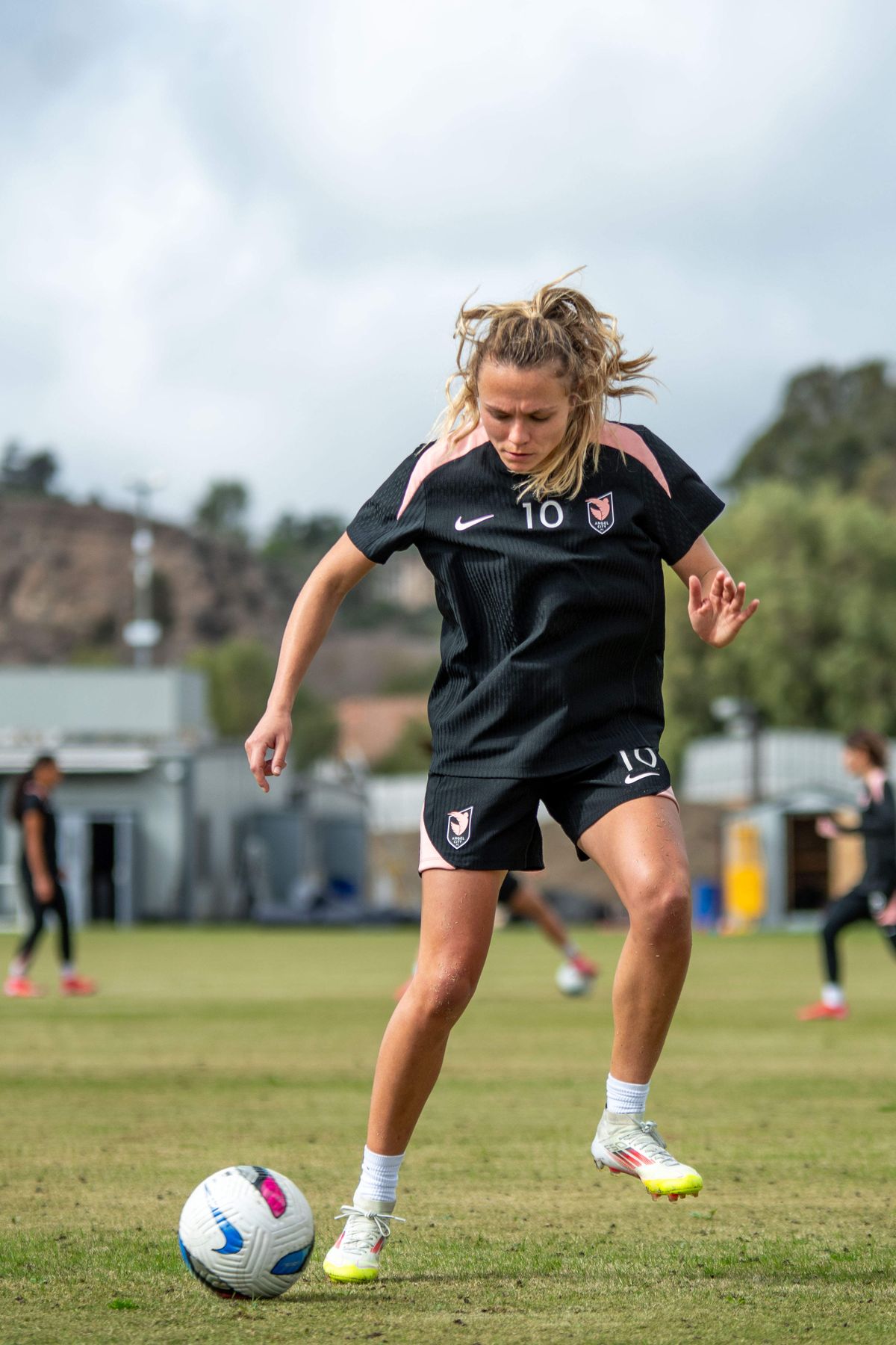Angel City FC attacker Claire Emslie during practice outside the performance center, Friday February 14, 2025 in Thousand Oaks, Calif. 