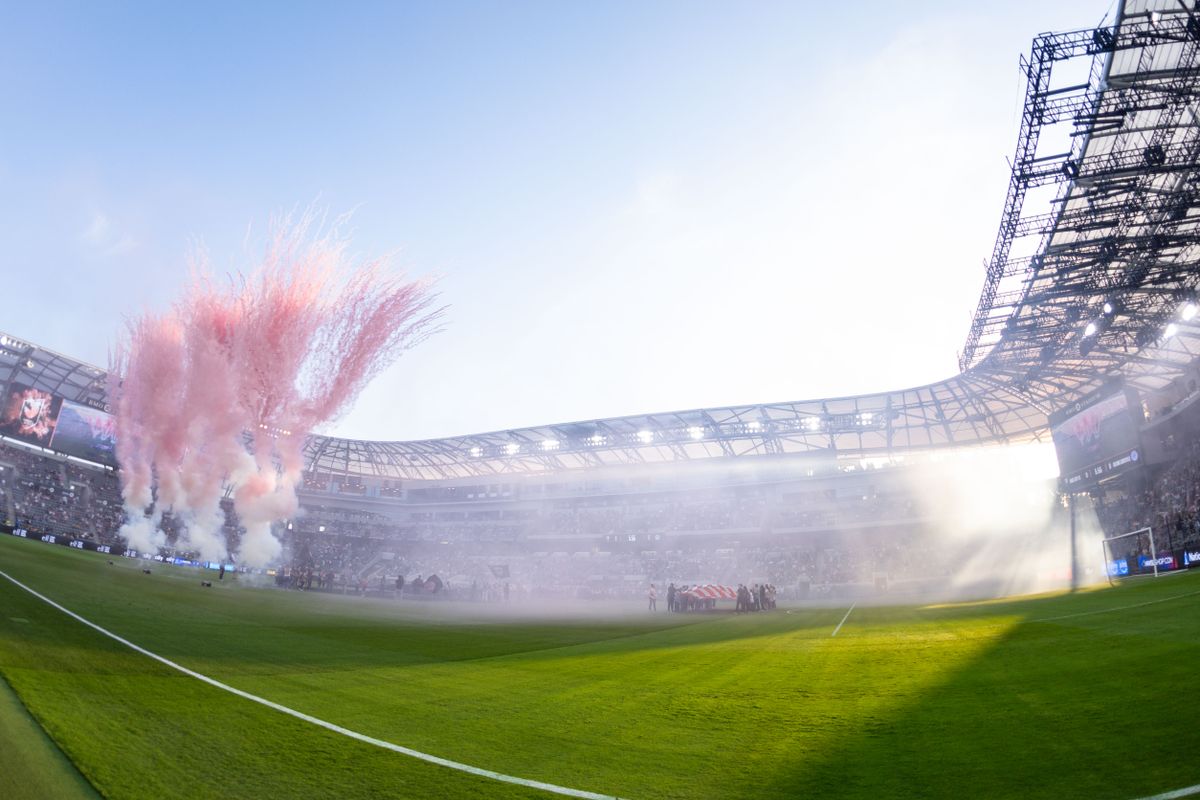 Fireworks and smoke fill BMO stadium prior to an NWSL match between Angel City FC and Racing Louisville FC, Saturday May 24, 2025 in Los Angeles, Calif.