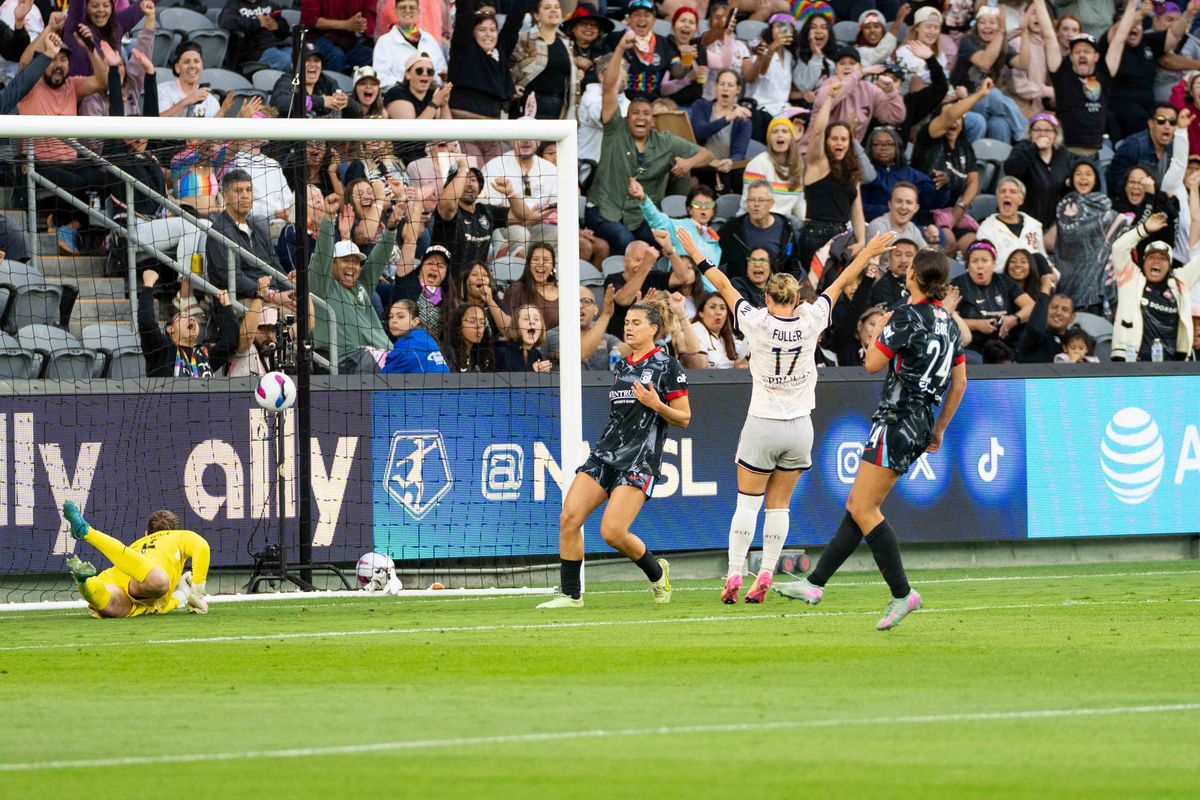 Angel City FC midfielder Kennedy Fuller (17) scores a goal at an NWSL game against the Chicago Stars on Saturday June 7th, 2025 in Los Angeles, California. 