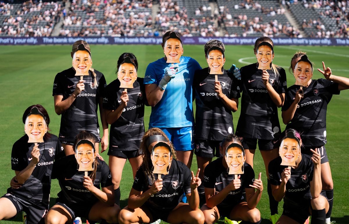 Angel City FC players pose for a team photo before their final match of the season against the Portland Thorns, Sunday, Oct. 19, 2025, at BMO Stadium in Los Angeles.
