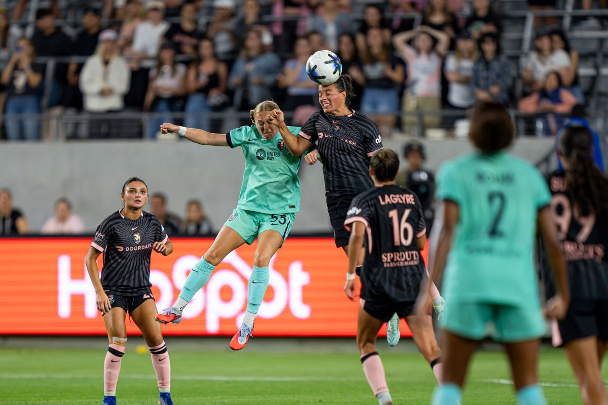 Angel City FC defender Emily Sams (6) fighting for a header during an NWSL game against the Kansas City Current on Wednesday May 20th, 2026 in Los Angeles, California.