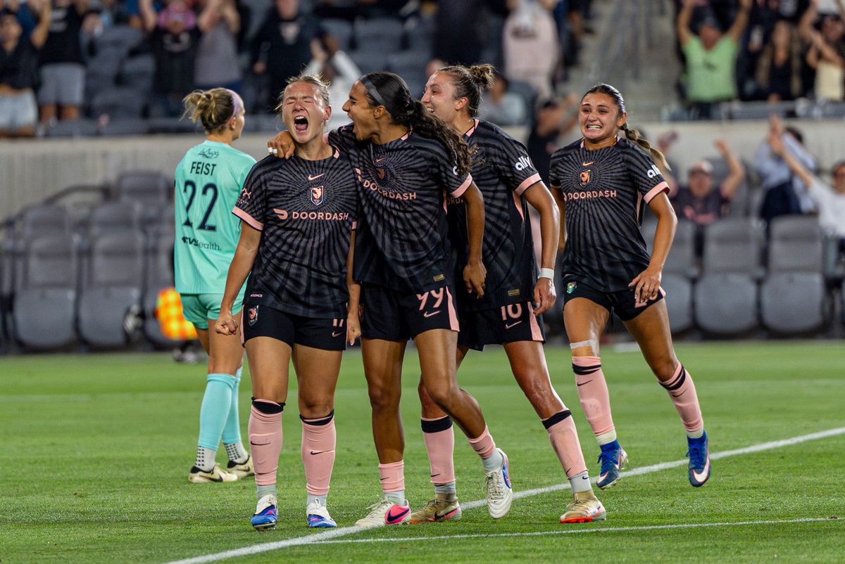 Angel City FC midfielder Kennedy Fuller (17) celebrating a goal during an NWSL game against the Kansas City Current on Wednesday May 20th, 2026 in Los Angeles, California.