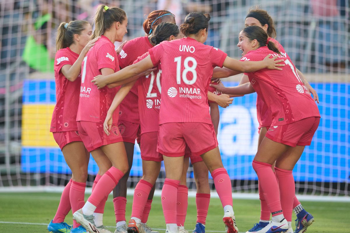 The North Carolina Courage celebrate a goal during an NWSL game against Angel City FC on May 31st, 2026 at BMO Stadium in Los Angeles, California.