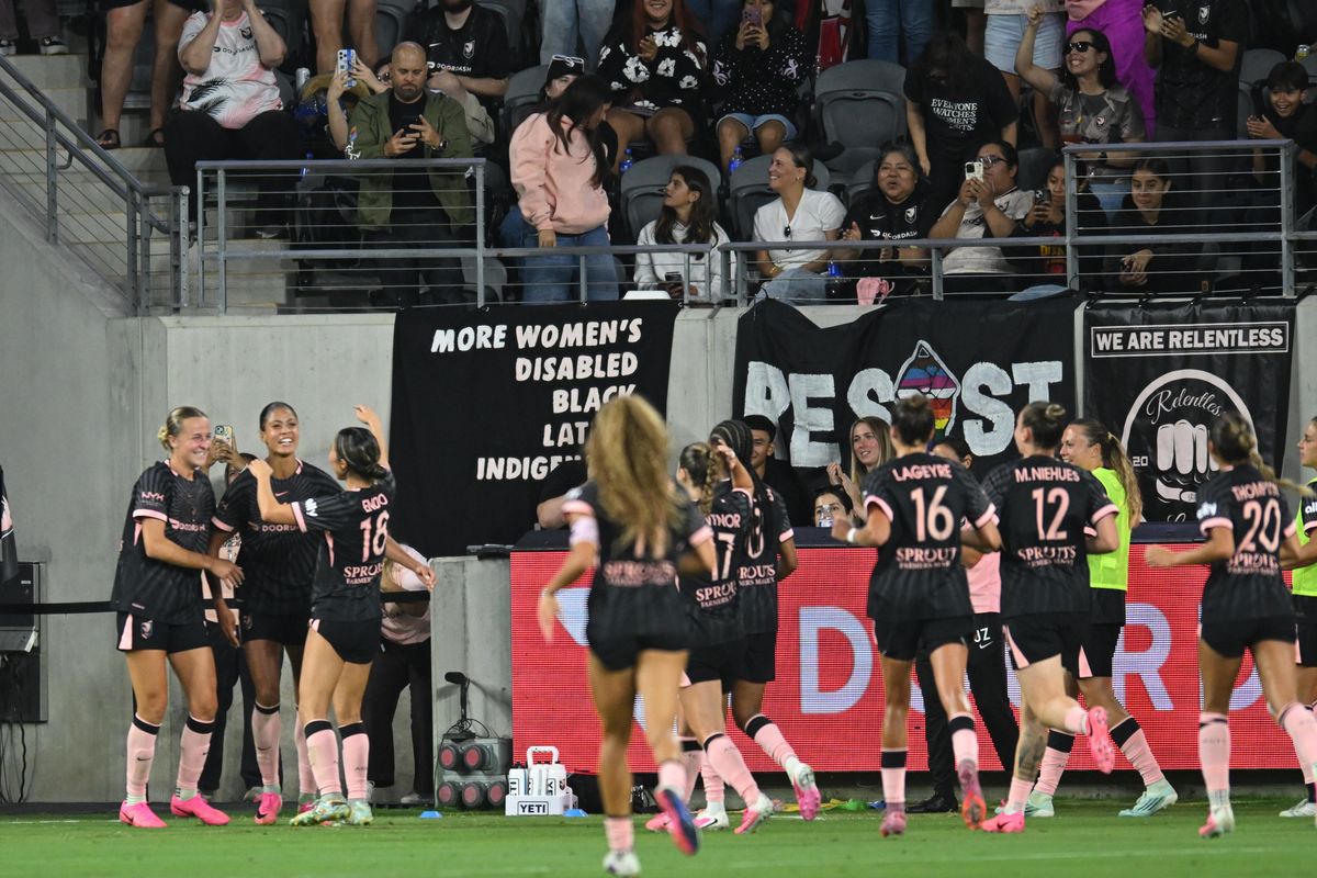 Angel City FC forward Sveindis Jonsdottir (32) celebrates with teammates after scoring a goal during a match between Orlando Pride SC and Angel City FC on Friday, July 3, 2026 at BMO Stadium in Los Angeles California Angel City FC forward Sveindis Jonsdottir (32) celebrates with teammates after scoring a goal during a match between Orlando Pride SC and Angel City FC on Friday, July 3, 2026 at BMO Stadium in Los Angeles California