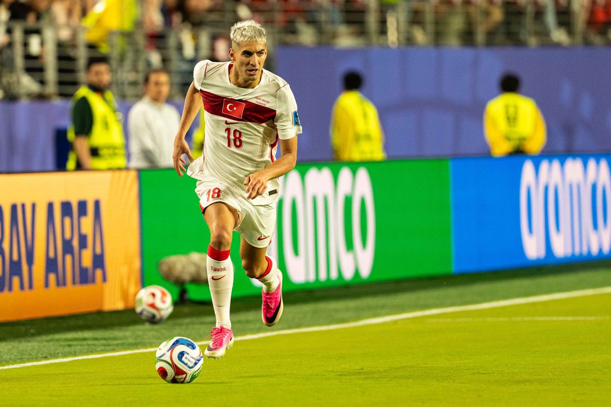 Mert Muldur (18) of Turkiye during a 2026 FIFA World Cup match against Paraguay, Friday June 19th, 2026 in Santa Clara, Calif.