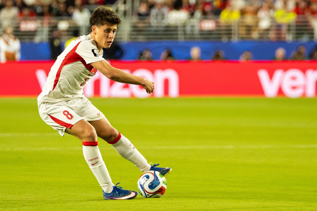 Arda Guler (8) of Turkiye kicks the ball during a 2026 FIFA World Cup match against Paraguay, Friday June 19th, 2026 in Santa Clara, Calif.