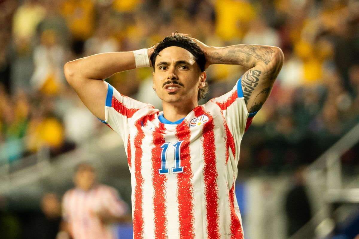Mauricio (11) of Paraguay in disbelief after failing to score during a 2026 FIFA World Cup match against Australia, Thursday June 25th, 2026 in Santa Clara, Calif.