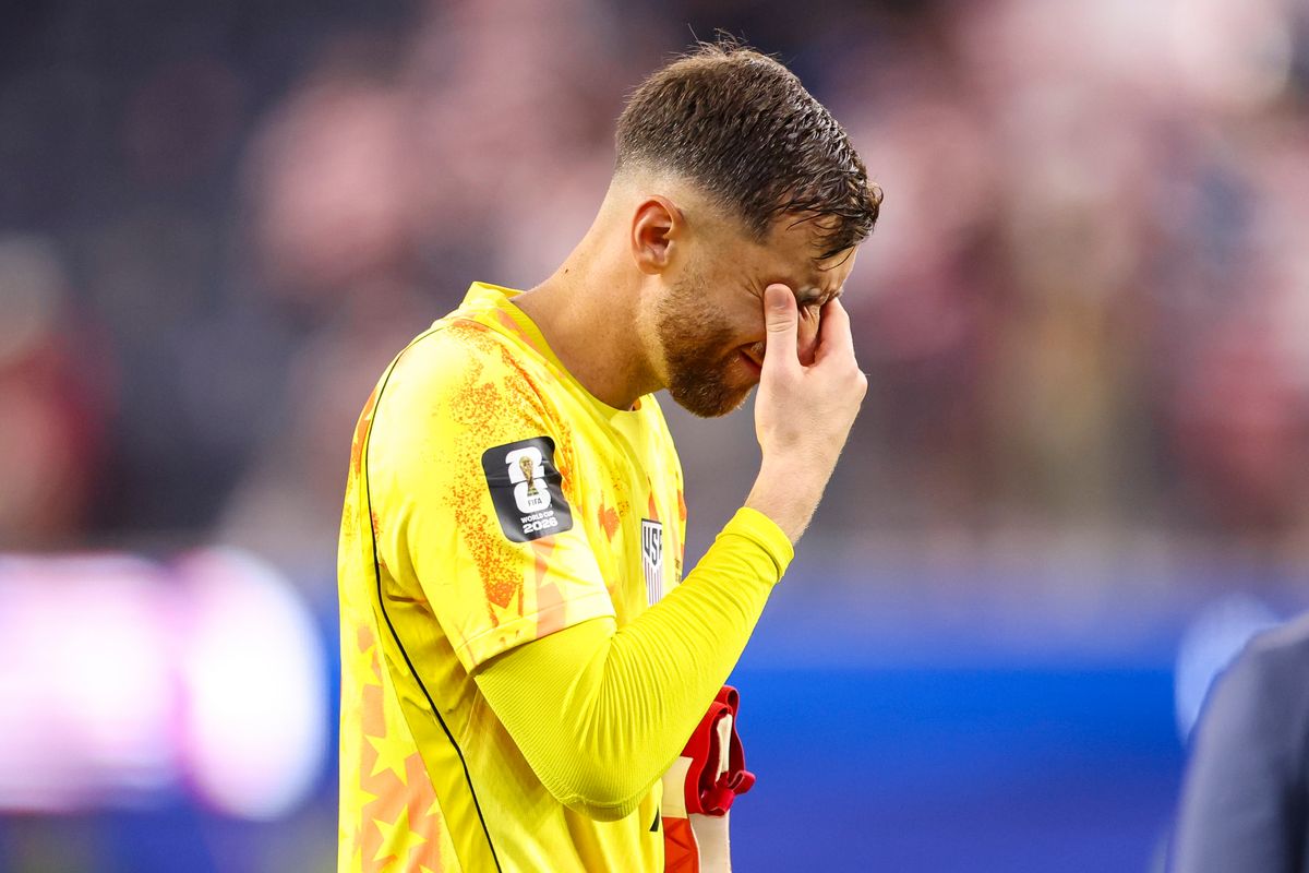Matt Turner #1 of the United States reacts after losing to Türkiye in a FIFA World Cup 2026 match against Türkiye, Thursday June 25, 2026 in Inglewood, Calif.