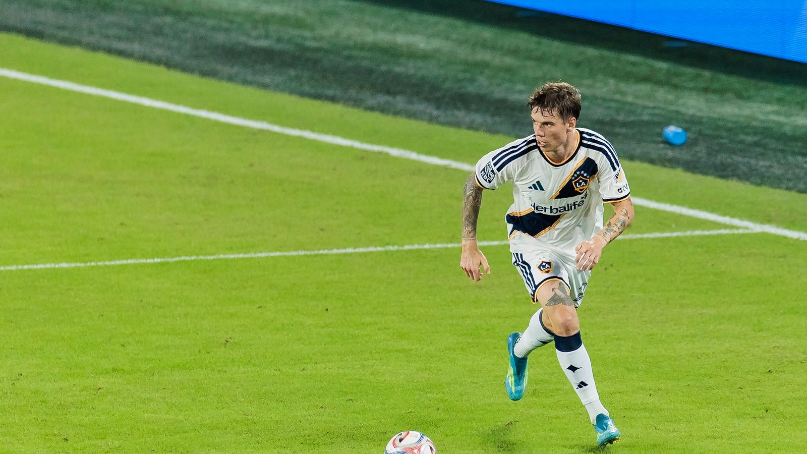 LA Galaxy Winger Robert Taylor scored a goal in the Galaxy's 6-2 loss to St. Louis City on Sunday, October 11, 2026, at Energizer Park.