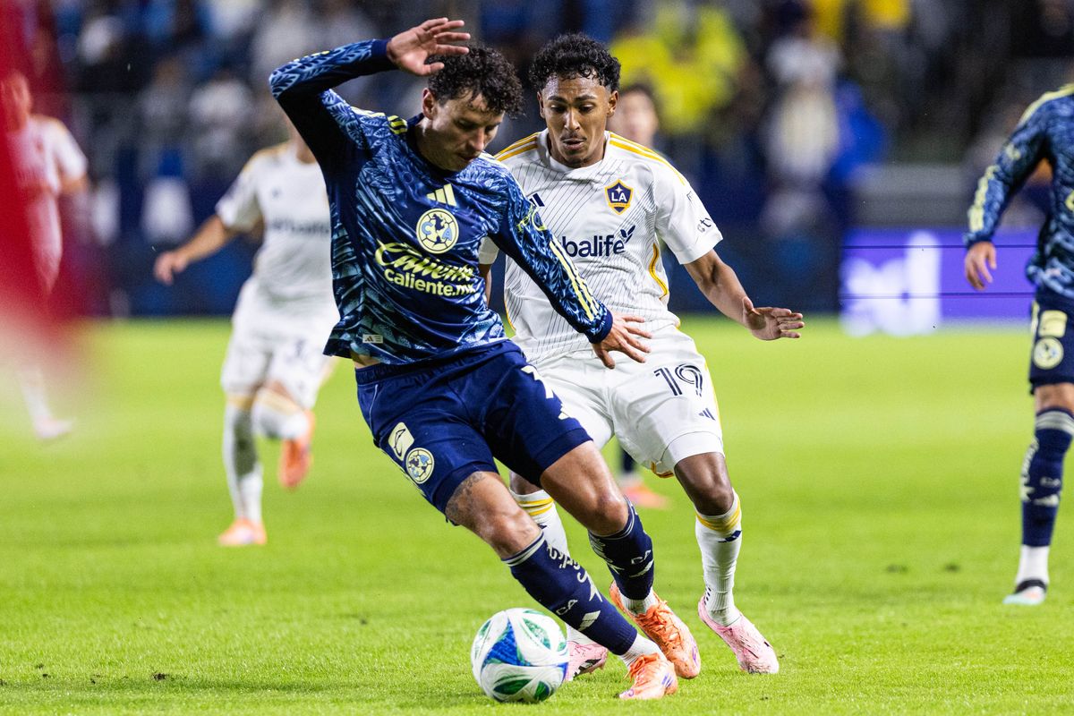 Club America Defender Igor Lichnovsky (31) defends the ball during a friendly match against LA Galaxy at Dignity Health Sports Park on November 15, 2025 in Carson, California.