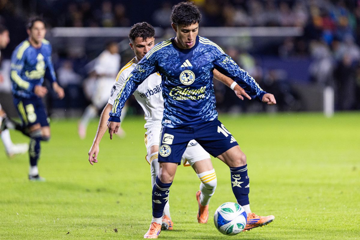 Club America Forward Alejandro Zendejas (11) defends the ball during a friendly match against LA Galaxy at Dignity Health Sports Park on November 15, 2025 in Carson, California.