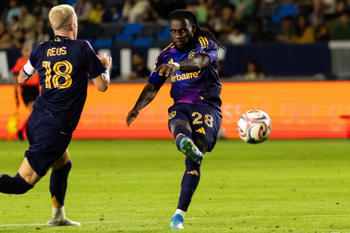 Los Angeles Galaxy forward Joseph Paintsil (28) takes an attempt at goal during an MLS game, against St. Louis City SC on Wednesday July 22nd, 2026 in Carson, Calif