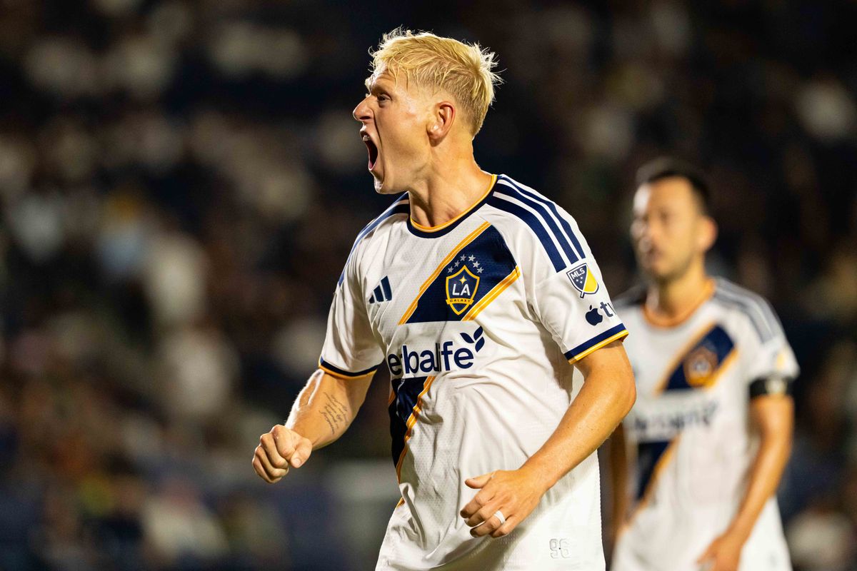 Los Angeles Galaxy defender Jakob Glesnes (5) hypes up the crowd during an MLS game, against the San Jose Earthquakes on Wednesday August 19th, 2026 in Carson, Calif Los Angeles Galaxy defender Jakob Glesnes (5) hypes up the crowd during an MLS game, against the San Jose Earthquakes on Wednesday August 19th, 2026 in Carson, Calif