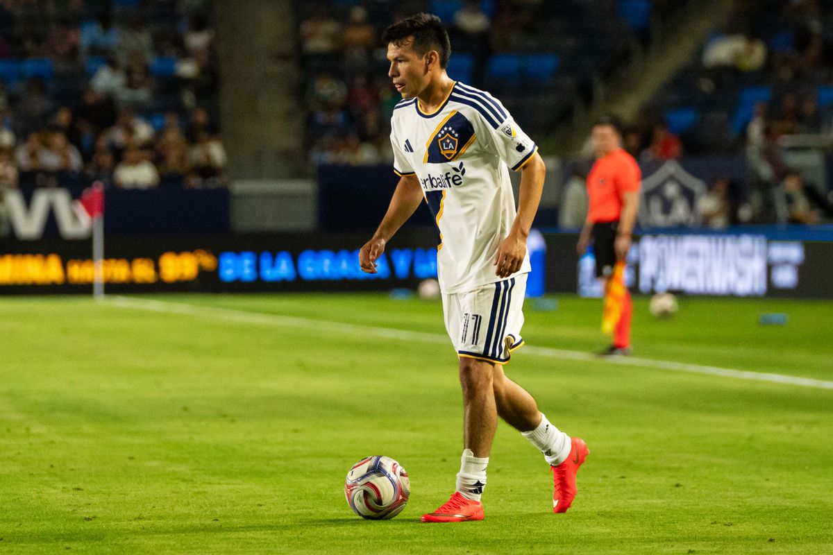 Los Angeles Galaxy forward Hirving Lozano (11) sets up the offense during an MLS game, against the San Jose Earthquakes on Wednesday August 19th, 2026 in Carson, Calif Los Angeles Galaxy forward Hirving Lozano (11) sets up the offense during an MLS game, against the San Jose Earthquakes on Wednesday August 19th, 2026 in Carson, Calif