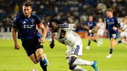 TST Images: Galaxy beat Earthquakes, 1-0, at Dignity Health Sports Park taken at Dignity Health Sports Park (TST images). Photo by John Panganiban-The Sporting Tribune